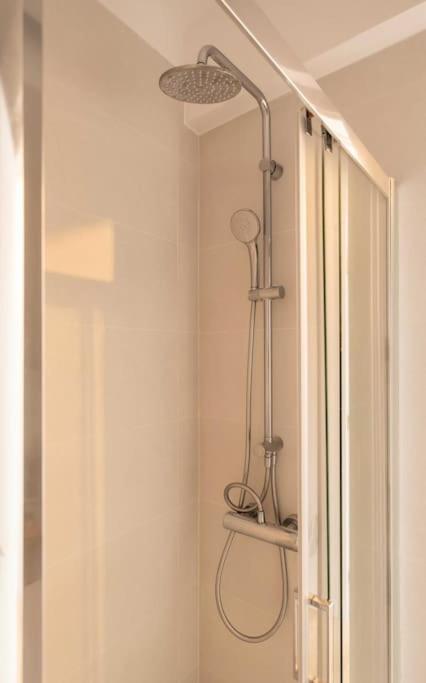 Bright & Airy 2Bd Apt Close To National Garden Aten Exteriör bild